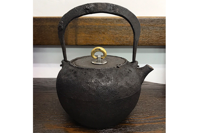 茶道具・煎茶道具 骨董買取は「古美術風来坊」。佐賀県・長崎県など九州圏内を中心に出張買取や無料査定を行っています。